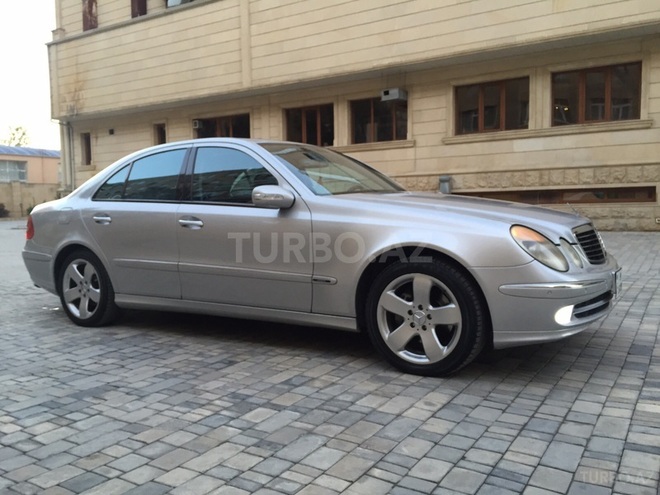 Mercedes E 320 2003, 175,000 km - 3.2 л - Bakı