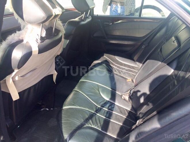 Mercedes E 220 1999, 238,000 km - 2.2 l - Bakı