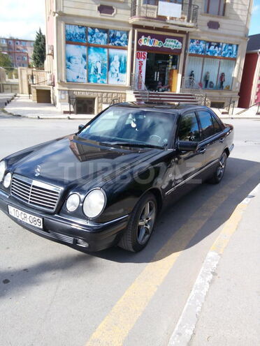 Mercedes E 240 1997, 288,500 km - 2.4 l - Bakı