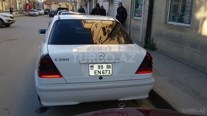 Mercedes C 200 1997, 195,000 km - 2.0 l - Bakı