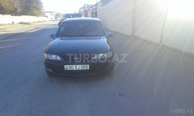 Opel Vectra 1999, 140,000 km - 2.0 l - Sumqayıt