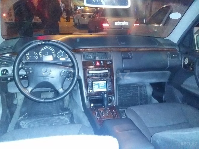 Mercedes C 240 2000, 355,000 km - 2.4 l - Bakı