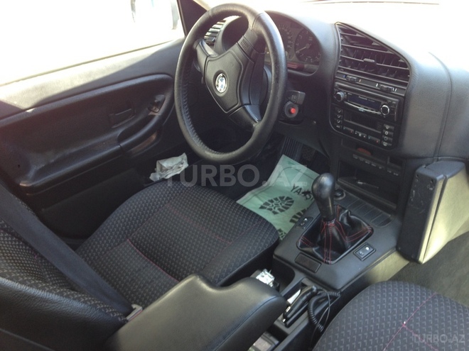BMW 318 1995, 400,000 km - 1.8 l - Bakı