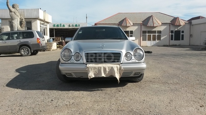 Mercedes E 280 1997, 221,000 km - 2.8 л - Sumqayıt