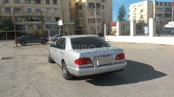 Mercedes E 280 1997, 221,000 km - 2.8 л - Sumqayıt