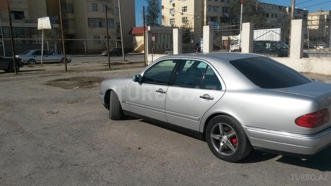 Mercedes E 280 1997, 221,000 km - 2.8 л - Sumqayıt