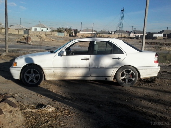 Mercedes C 230 1999, 1,777,449 km - 2.3 l - Bakı