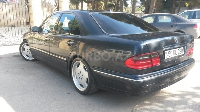 Mercedes E 200 2000, 252,000 km - 2.0 l - Bakı
