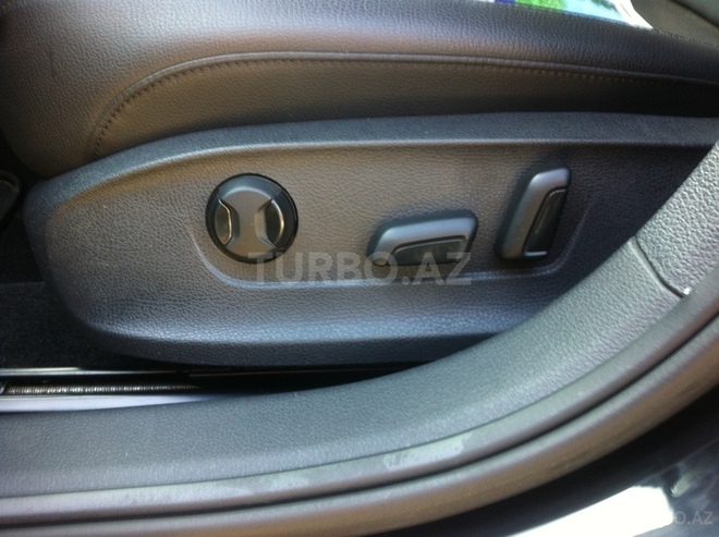 Volkswagen Passat 2013, 53,000 km - 0.3 l - Lənkəran