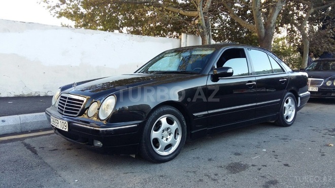 Mercedes E 200 2001, 158,000 km - 2.0 l - Bakı
