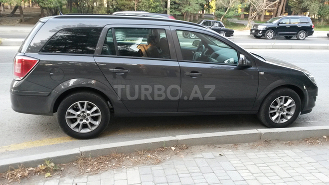 Opel Astra 2011, 95,700 km - 1.6 l - Sumqayıt