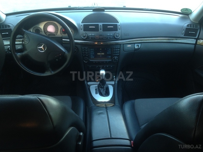 Mercedes E 240 2004, 142,000 km - 2.6 л - Bakı