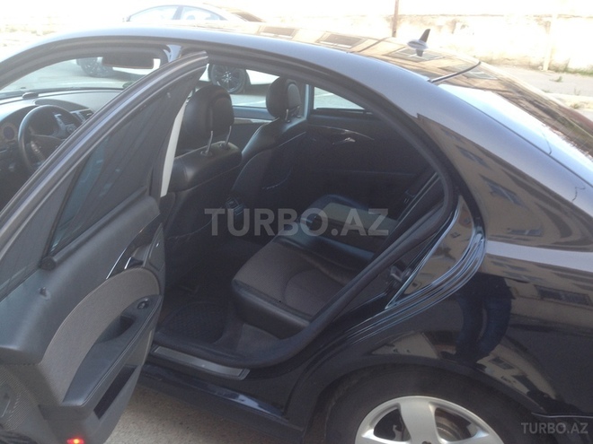 Mercedes E 240 2004, 142,000 km - 2.6 л - Bakı