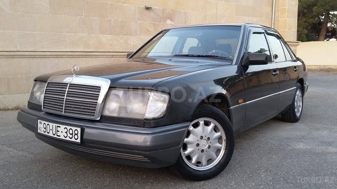 Mercedes E 200 1990, 245,000 km - 2.0 l - Bakı