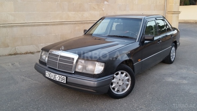 Mercedes E 200 1990, 245,000 km - 2.0 l - Bakı