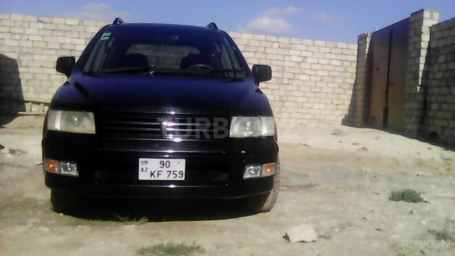 Mitsubishi Chariot 2000, 191,773 km - 2.4 l - Bakı