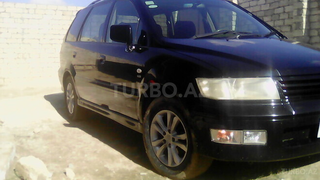 Mitsubishi Chariot 2000, 191,773 km - 2.4 l - Bakı