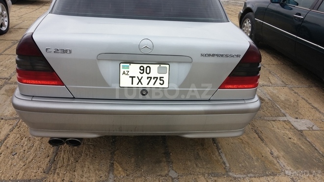 Mercedes C 230 2000, 220,000 km - 2.3 l - Bakı