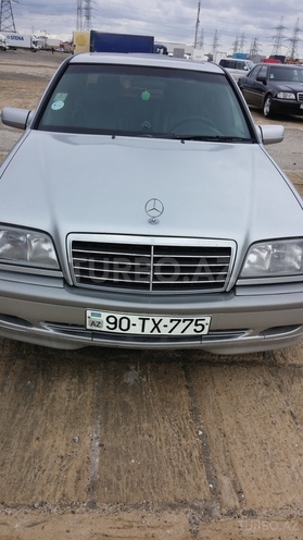 Mercedes C 230 2000, 220,000 km - 2.3 l - Bakı