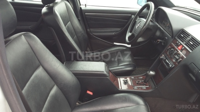 Mercedes C 230 2000, 220,000 km - 2.3 l - Bakı