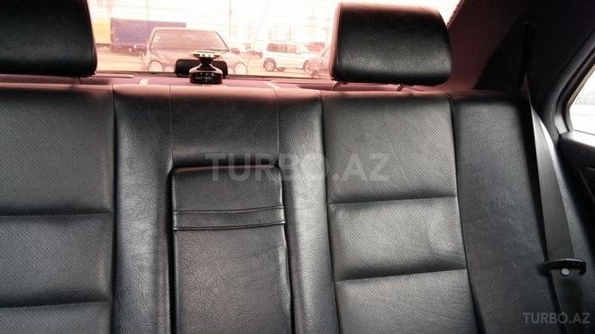 Mercedes C 230 2000, 220,000 km - 2.3 l - Bakı