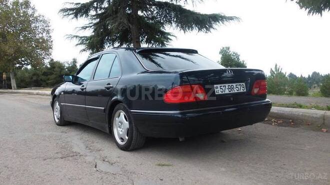 Mercedes E 230 1997, 240,000 km - 2.3 l - Gəncə