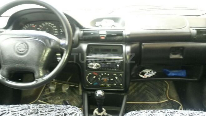 Opel Astra 1997, 310,000 km - 1.6 l - Bakı