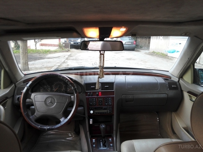 Mercedes C 220 1995, 200,000 km - 2.2 л - Bakı