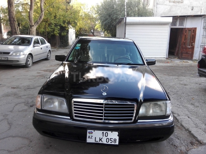 Mercedes C 220 1995, 200,000 km - 2.2 л - Bakı