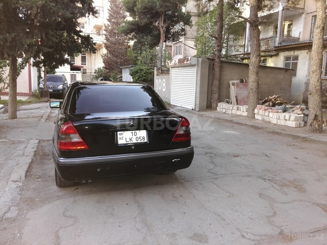 Mercedes C 220 1995, 200,000 km - 2.2 л - Bakı