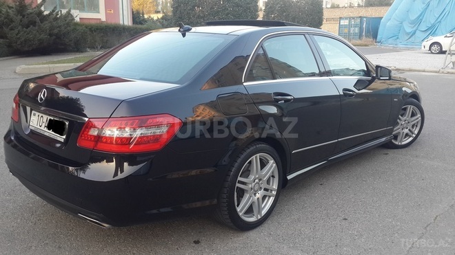 Mercedes E 350 2010, 67,000 km - 3.5 л - Bakı