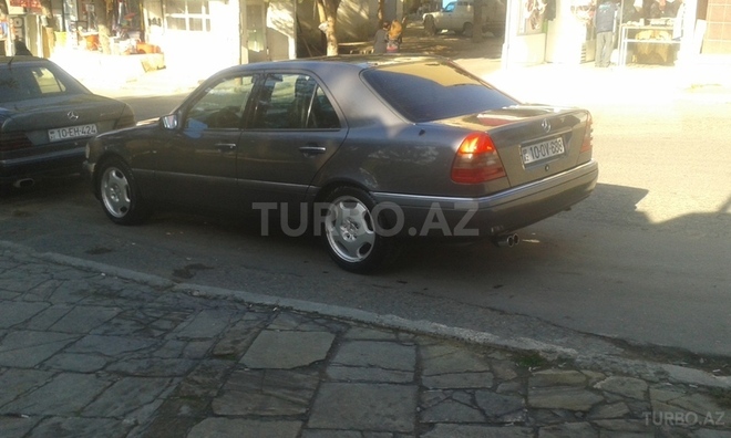 Mercedes C 200 1994, 320,000 km - 2.0 l - Bakı
