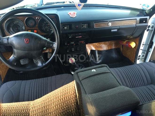 GAZ 24 1975, 178,000 km - 2.4 l - Bərdə