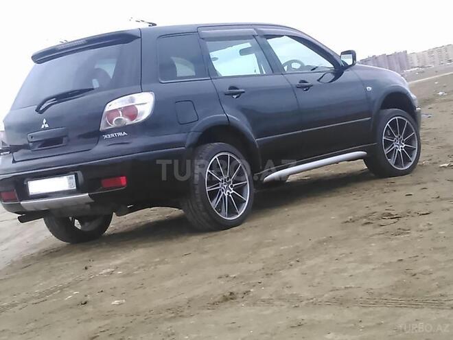 Mitsubishi Airtrek 2004, 253,000 km - 2.4 l - Sumqayıt