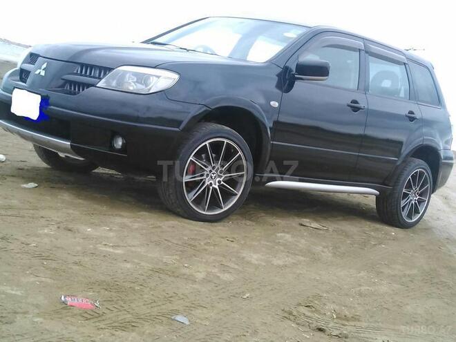 Mitsubishi Airtrek 2004, 253,000 km - 2.4 l - Sumqayıt