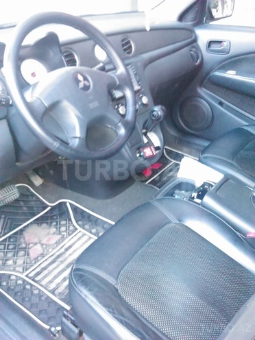 Mitsubishi Airtrek 2004, 253,000 km - 2.4 l - Sumqayıt