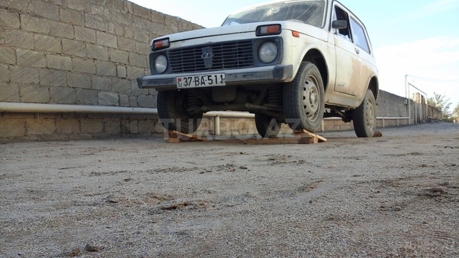 LADA (VAZ) Niva 1981, 200,000 km - 1.6 л - Bakı
