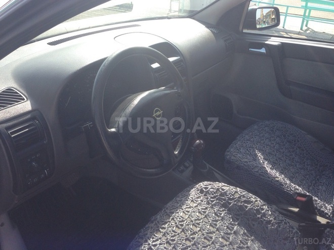 Opel Astra 1999, 245,000 km - 2.0 l - Bakı