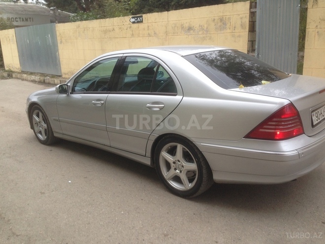 Mercedes C 240 2002, 270,000 km - 2.6 l - Bakı