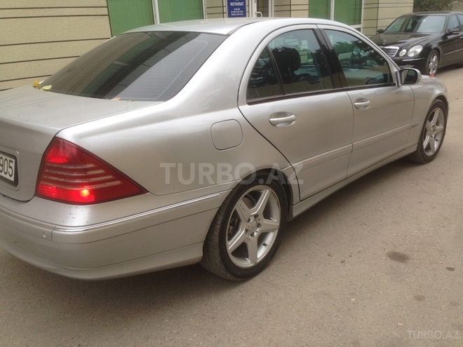 Mercedes C 240 2002, 270,000 km - 2.6 l - Bakı
