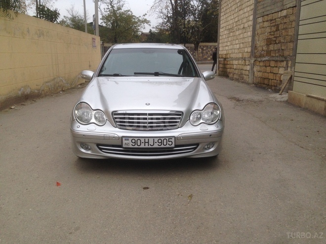 Mercedes C 240 2002, 270,000 km - 2.6 l - Bakı