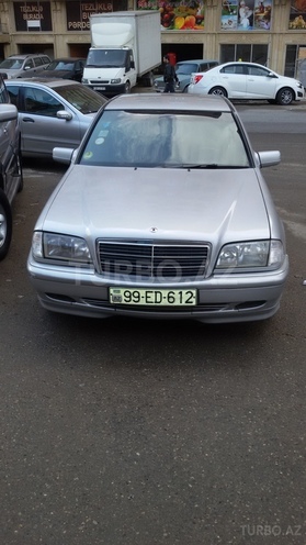 Mercedes C 220 1999, 365,000 km - 2.2 l - Bakı