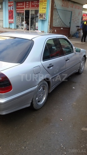 Mercedes C 220 1999, 365,000 km - 2.2 l - Bakı