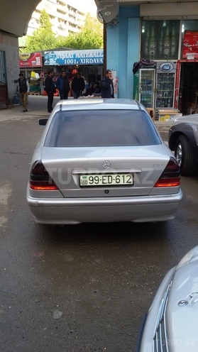 Mercedes C 220 1999, 365,000 km - 2.2 l - Bakı