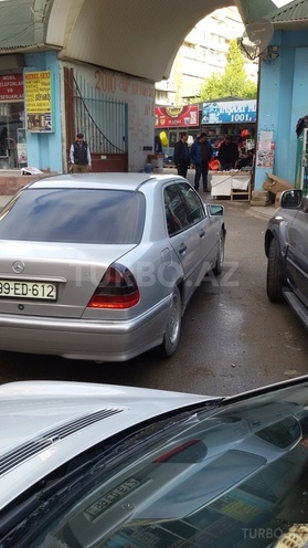 Mercedes C 220 1999, 365,000 km - 2.2 l - Bakı