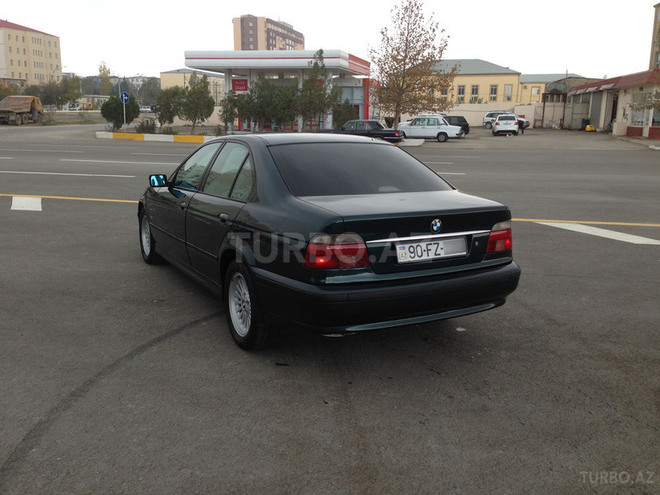 BMW 520 1999, 220,000 km - 2.0 l - Sumqayıt