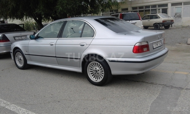 BMW 523 1996, 270,000 km - 2.5 l - Sumqayıt