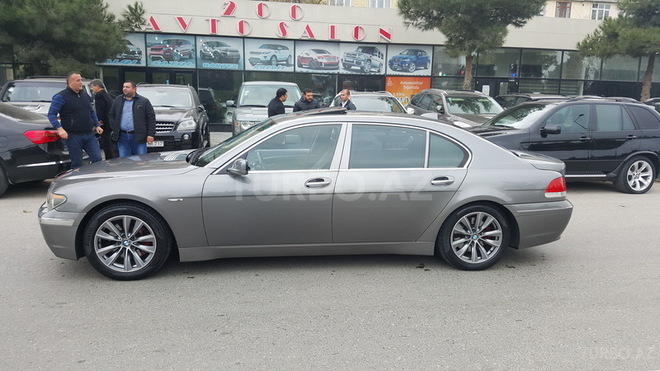 BMW 745 2004, 144,500 km - 4.4 l - Sumqayıt