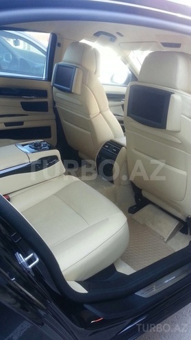 BMW 750 2011, 81,000 km - 4.4 l - Bakı