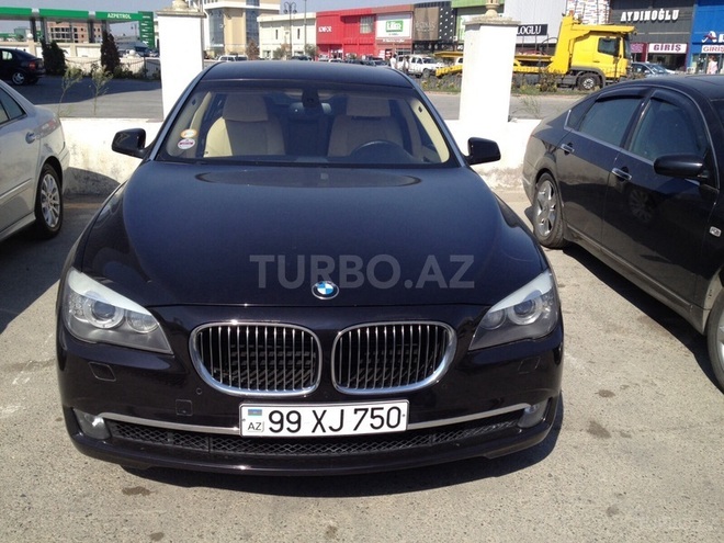 BMW 750 2011, 81,000 km - 4.4 l - Bakı